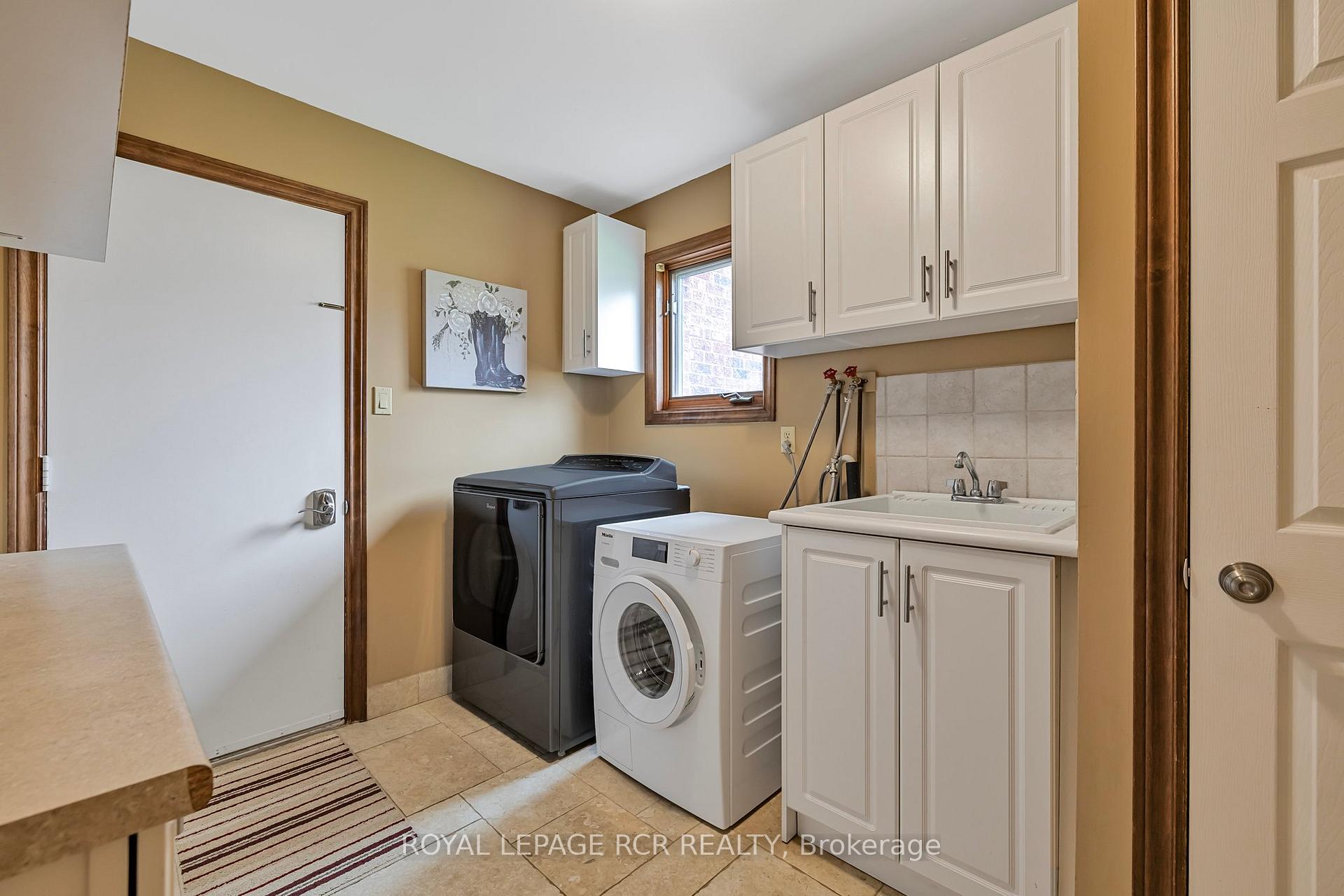 Photo 22 of 7 Summergate Court, Caledon, Caledon East — HOMEH