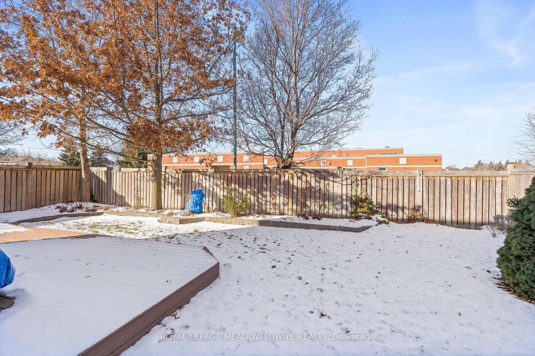 Photo 26 of 34 Hepburn Crescent, Halton Hills, Georgetown — HOMEH