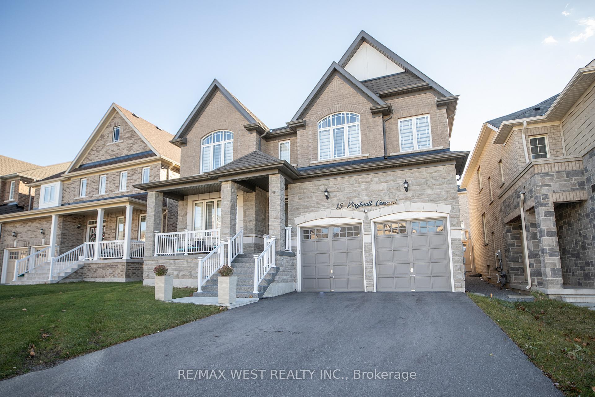 Photo 2 of 15 Kingknoll Crescent, Georgina, Keswick South — HOMEH