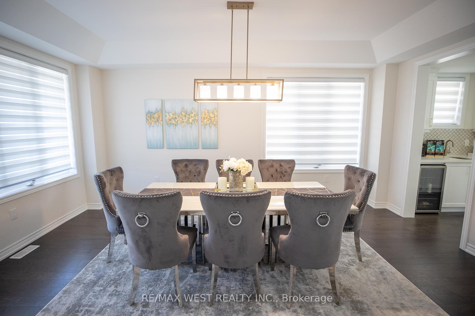 Photo 4 of 15 Kingknoll Crescent, Georgina, Keswick South — HOMEH