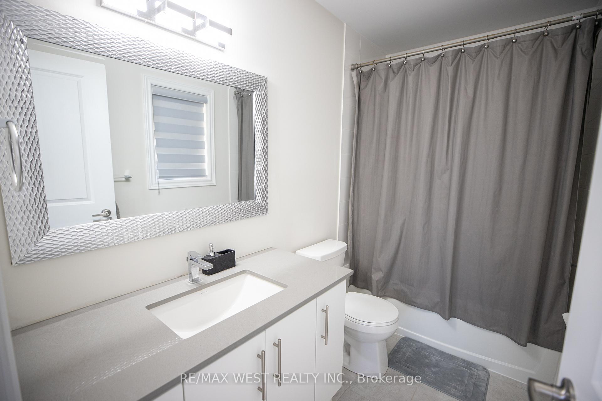 Photo 20 of 15 Kingknoll Crescent, Georgina, Keswick South — HOMEH