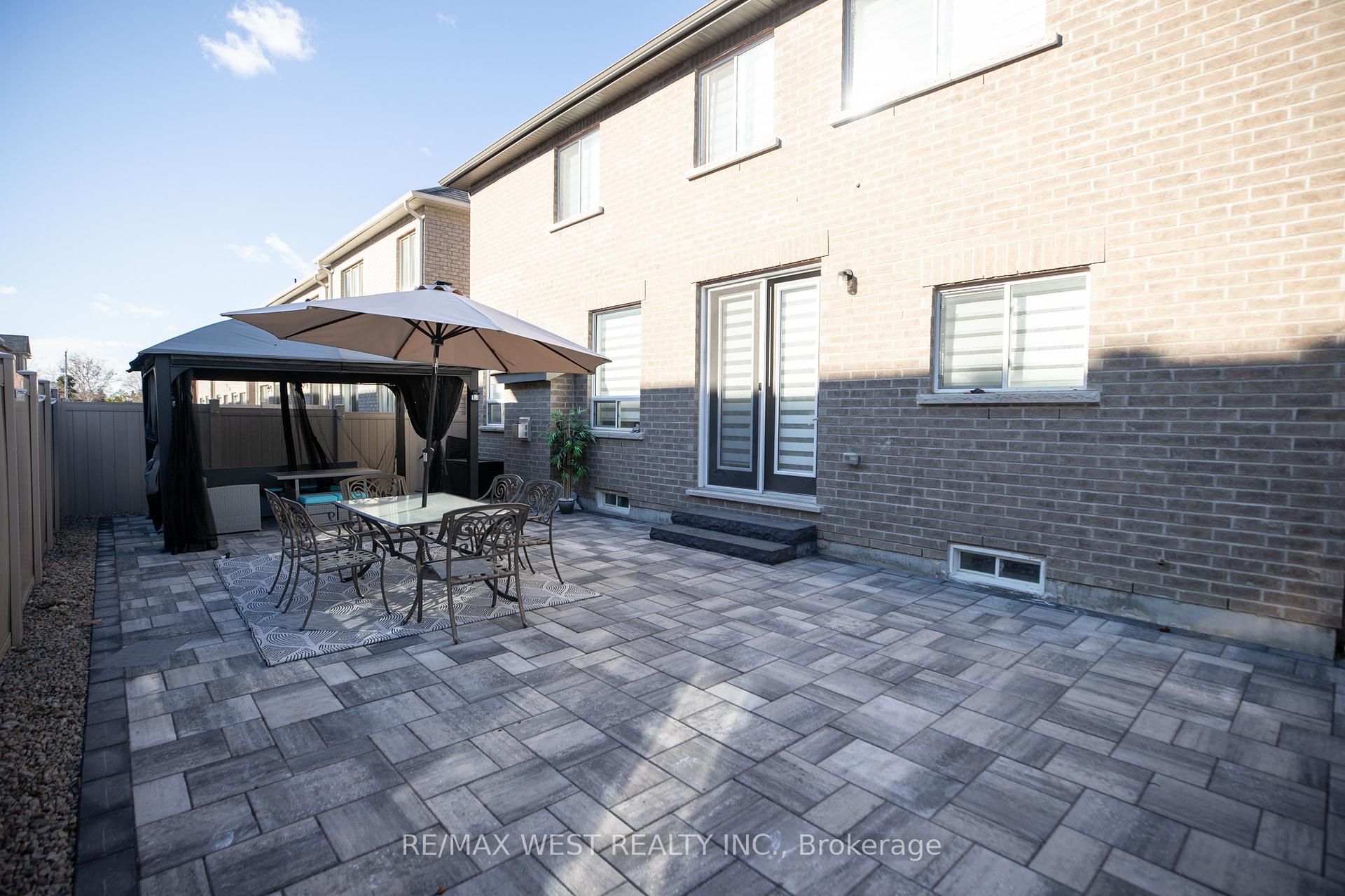 Photo 34 of 15 Kingknoll Crescent, Georgina, Keswick South — HOMEH