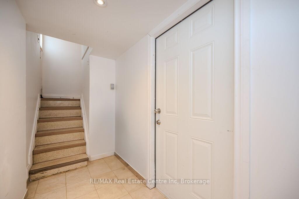 Photo 9 of 113 Elizabeth Street, Guelph, St. Patrick's Ward — HOMEH