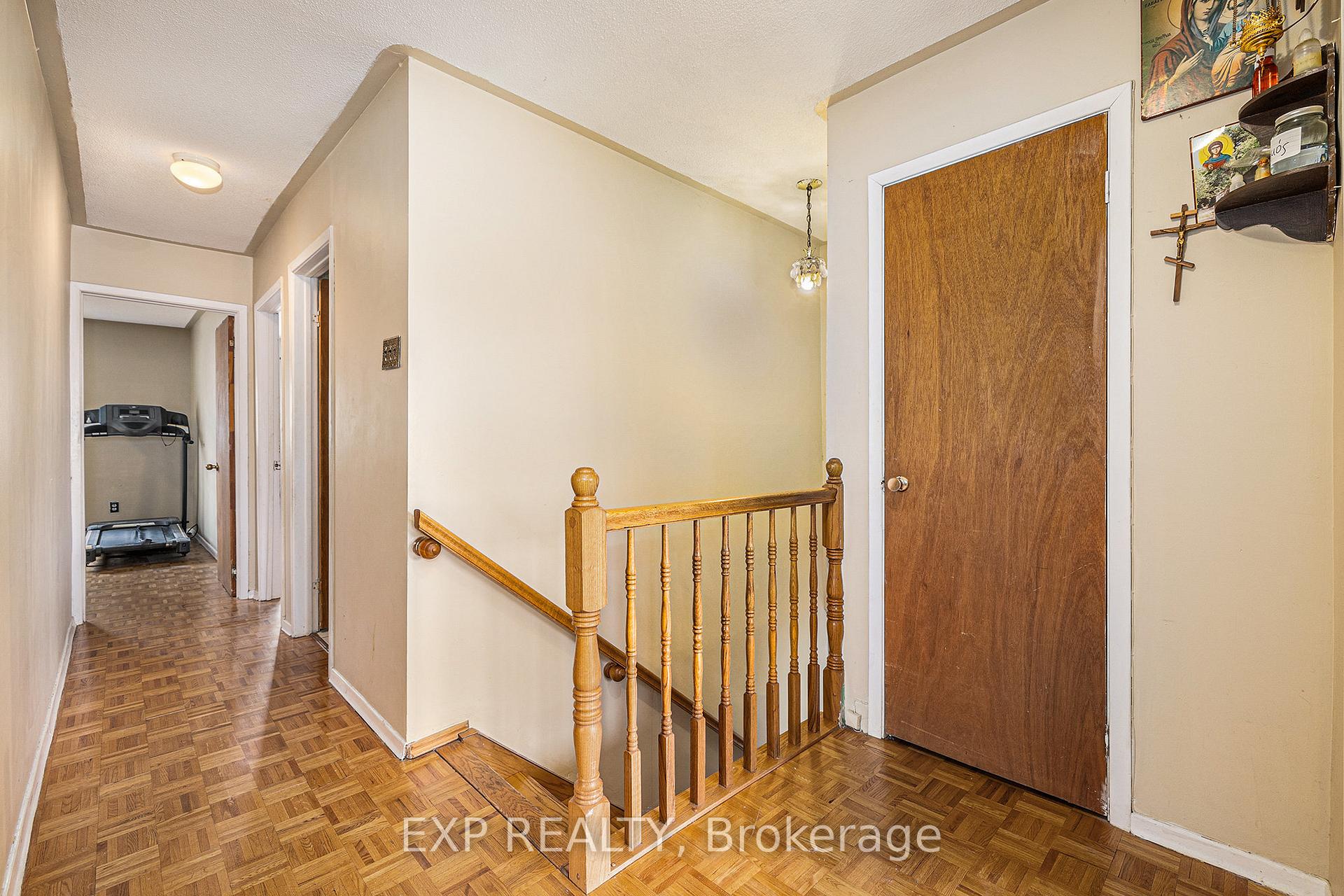 Photo 15 of 612 Byron Avenue, Ottawa, McKellar/Highland — HOMEH