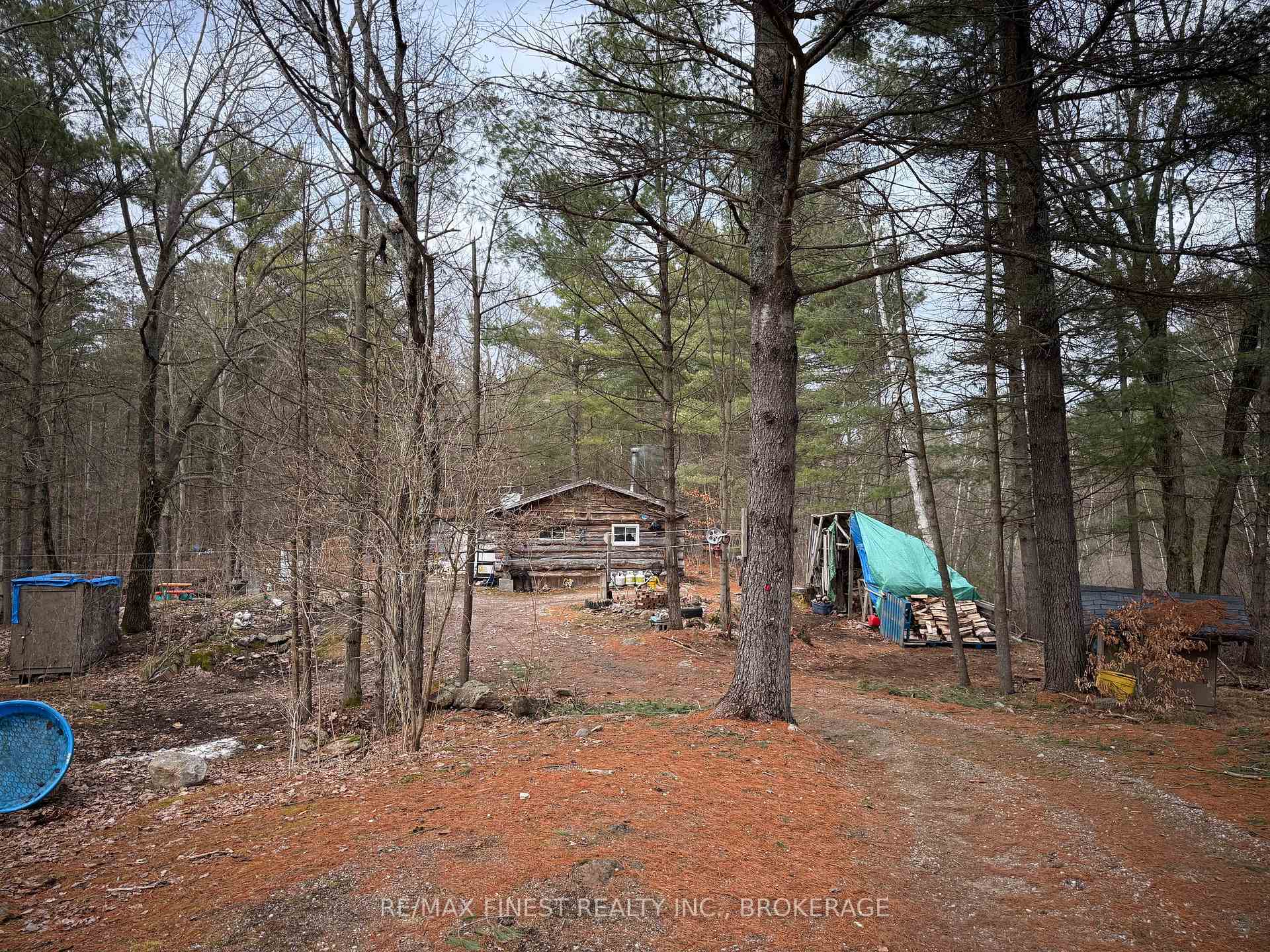 Photo 3 of 2066 Echo Lake Road, Frontenac, Frontenac Centre — HOMEH