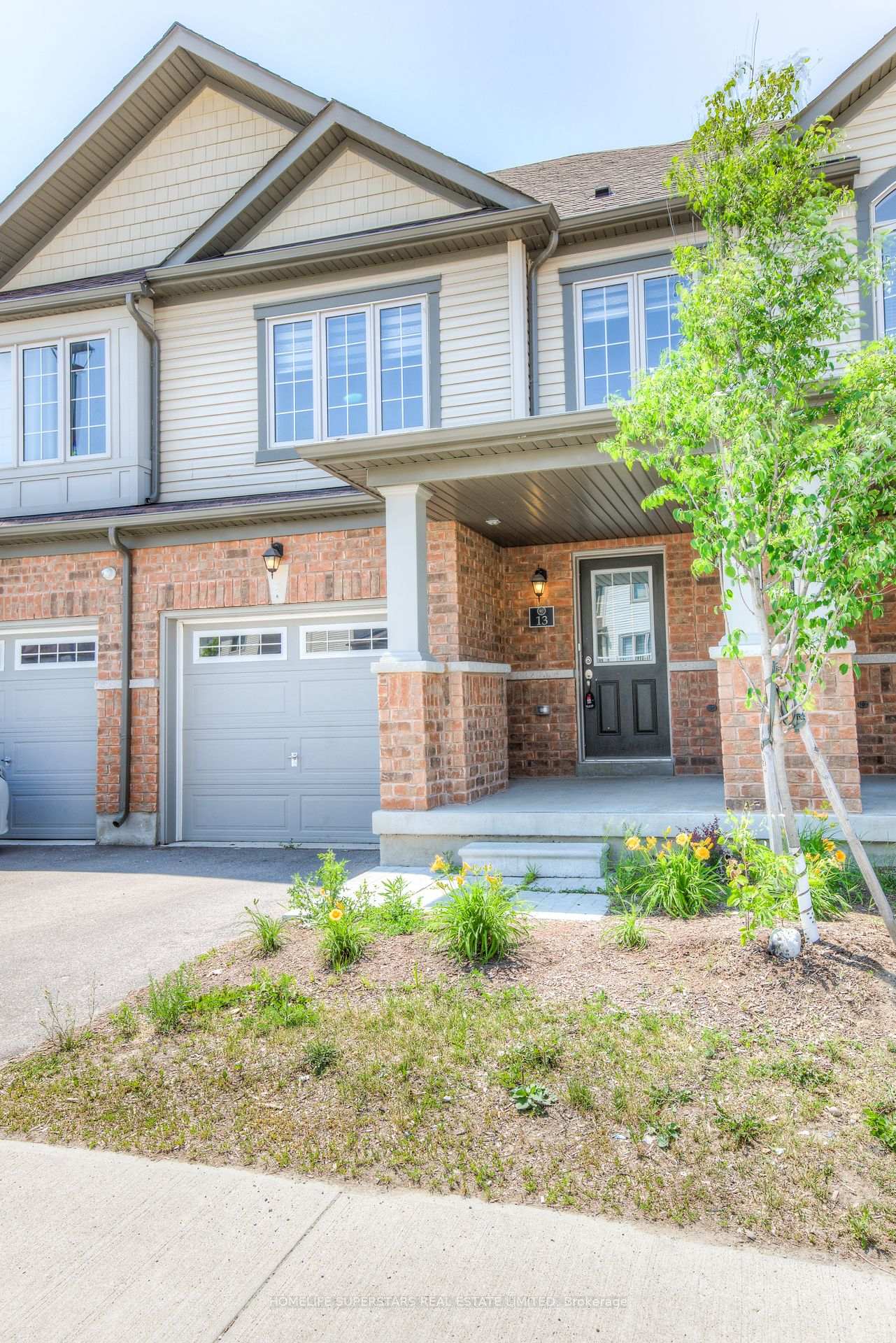 Photo 3 of Unit 13, 570 Linden Drive, Cambridge, Preston Heights — HOMEH