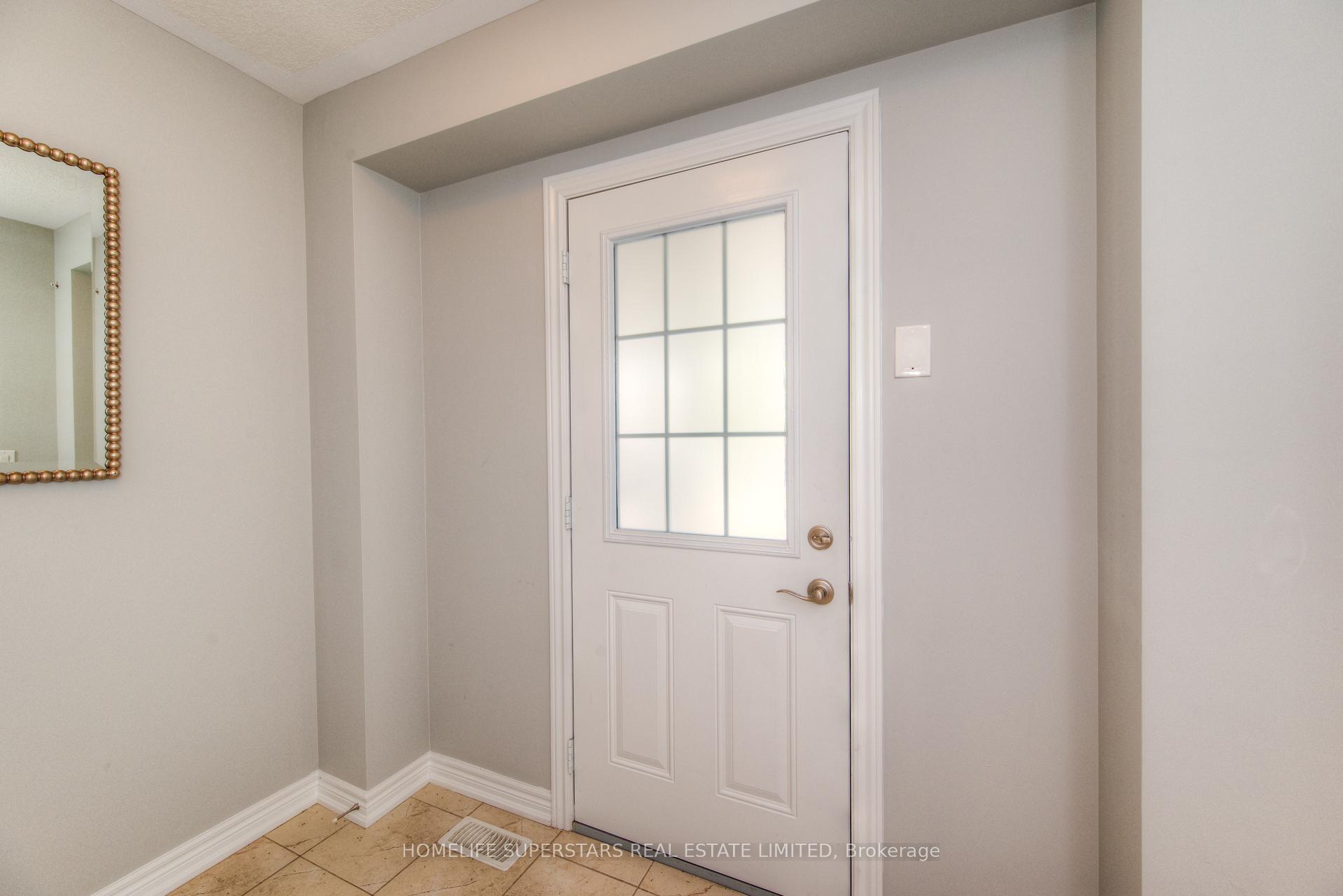 Photo 5 of Unit 13, 570 Linden Drive, Cambridge, Preston Heights — HOMEH