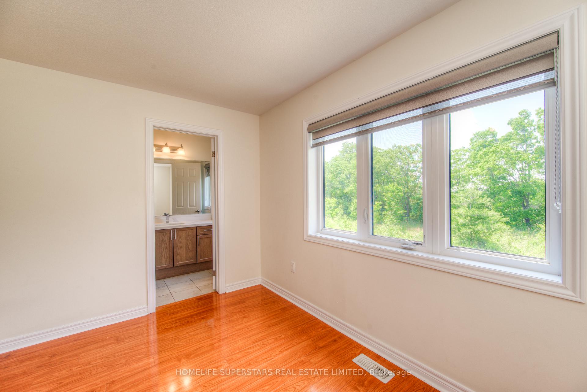 Photo 23 of Unit 13, 570 Linden Drive, Cambridge, Preston Heights — HOMEH