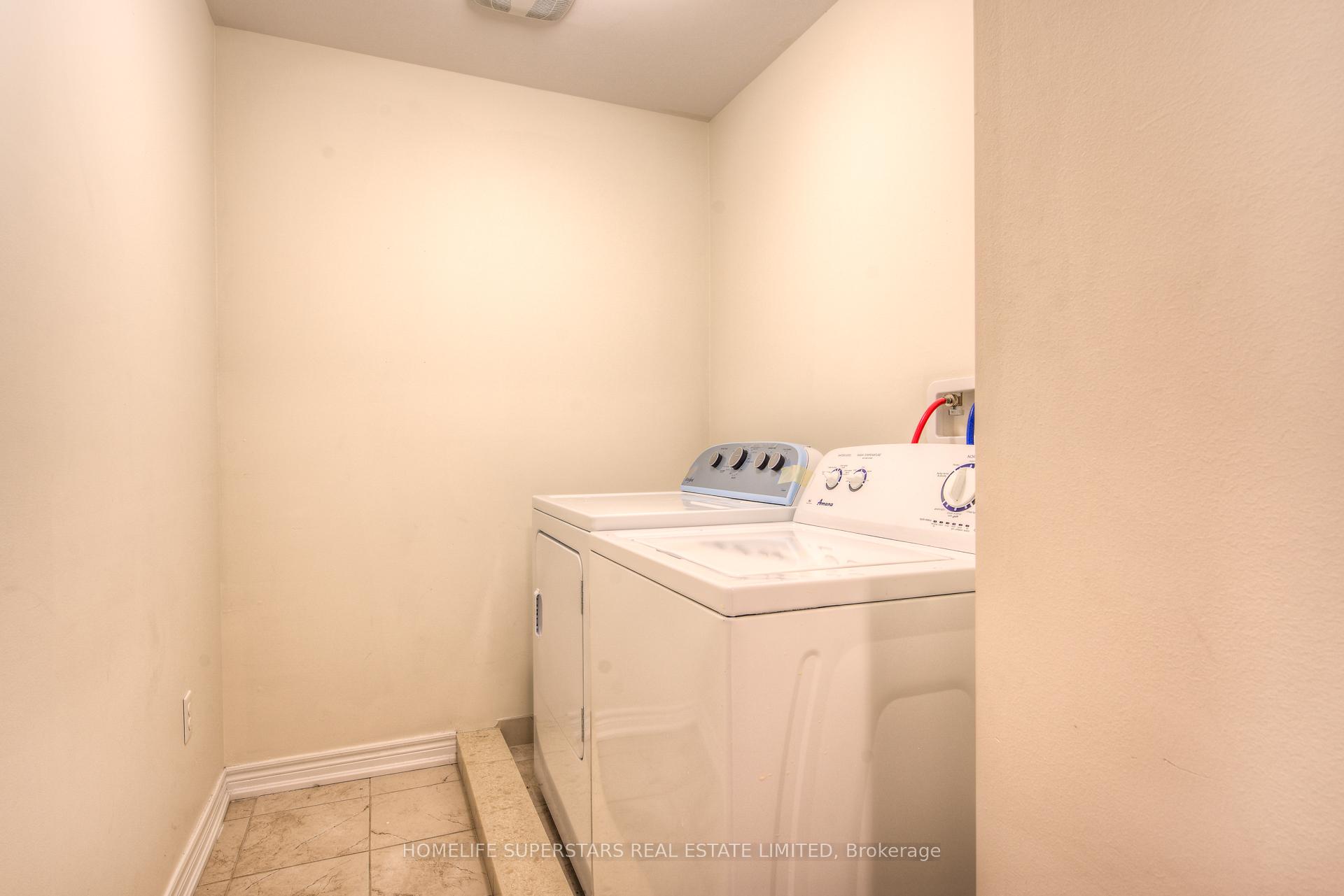 Photo 29 of Unit 13, 570 Linden Drive, Cambridge, Preston Heights — HOMEH