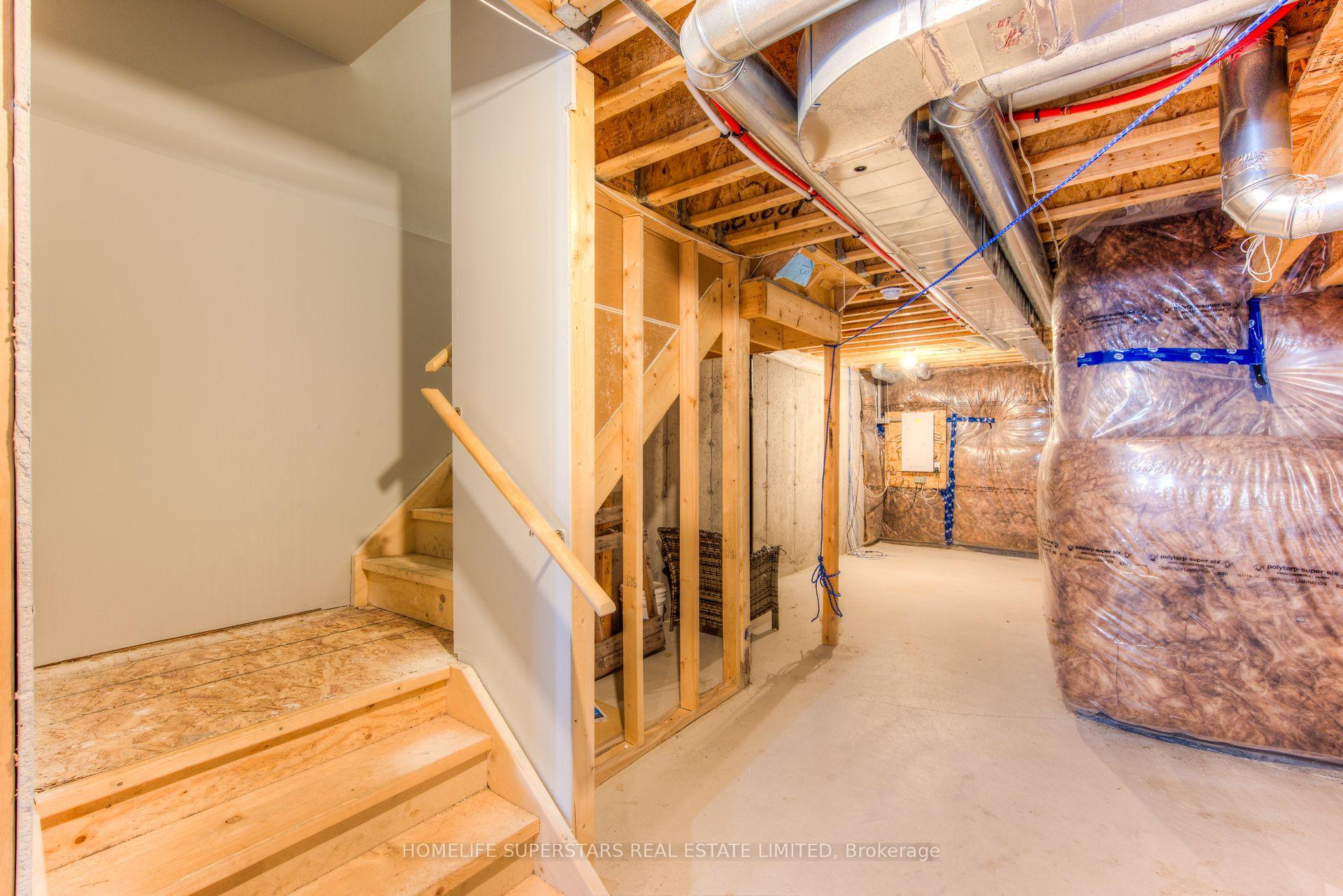 Photo 30 of Unit 13, 570 Linden Drive, Cambridge, Preston Heights — HOMEH