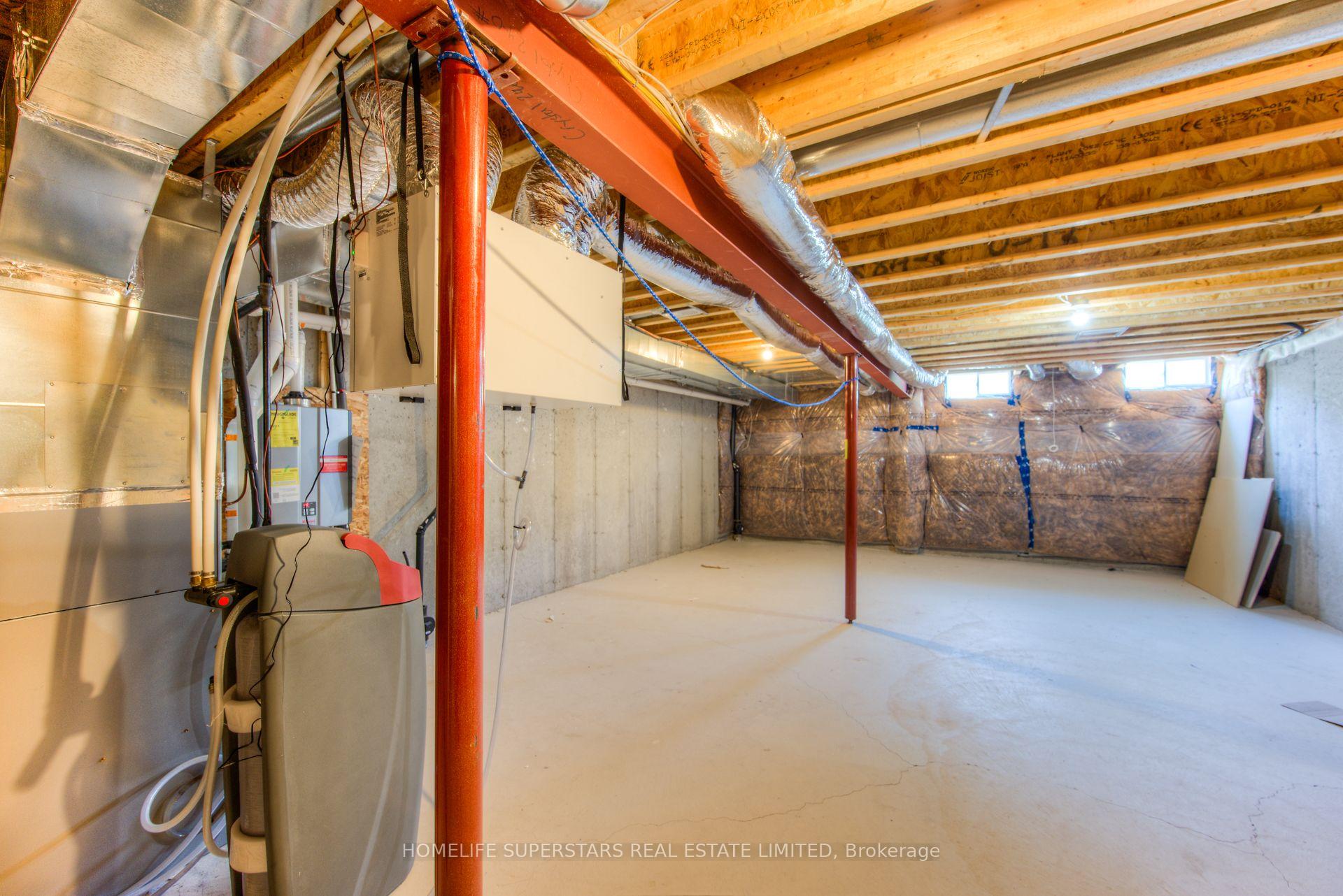 Photo 31 of Unit 13, 570 Linden Drive, Cambridge, Preston Heights — HOMEH