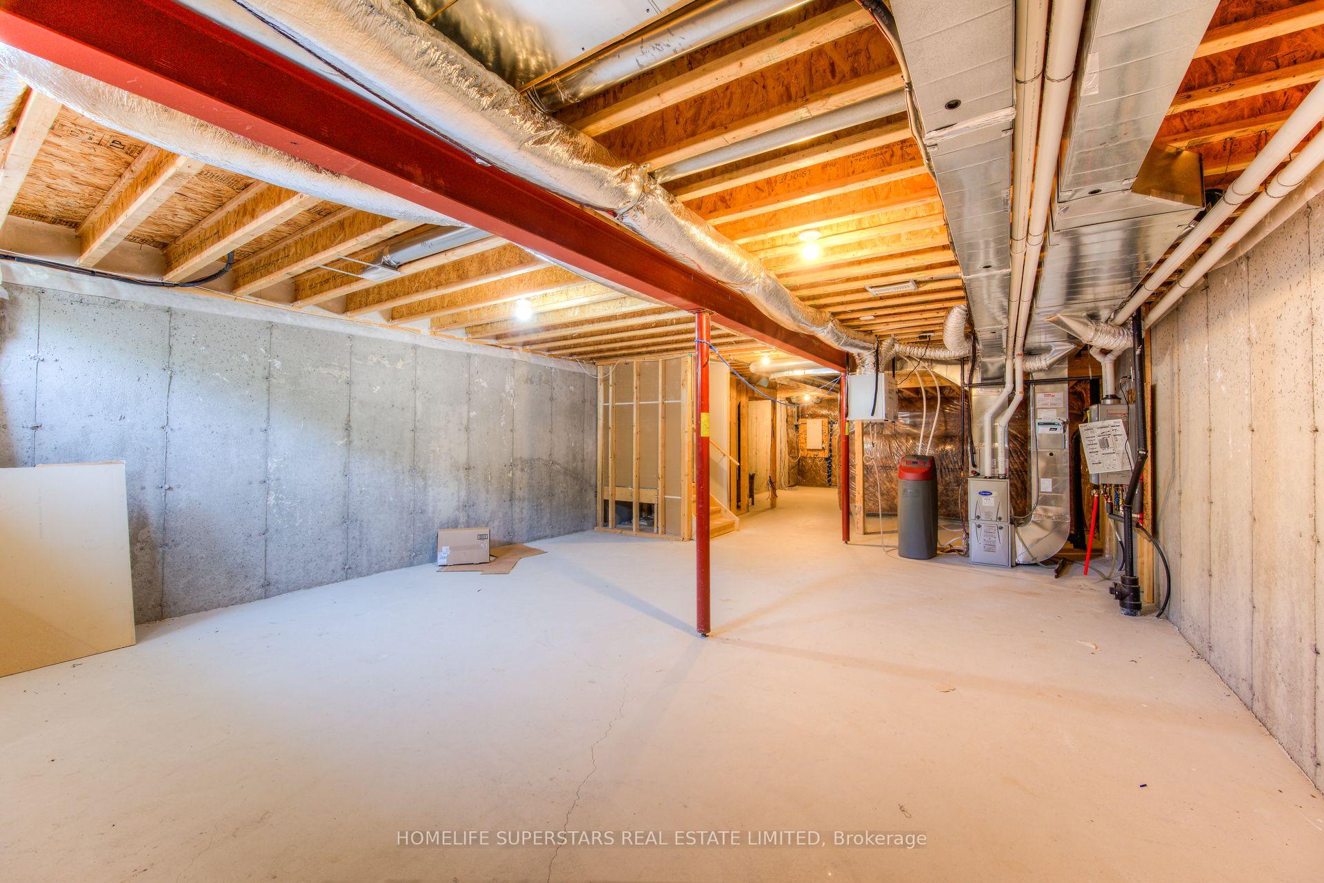 Photo 32 of Unit 13, 570 Linden Drive, Cambridge, Preston Heights — HOMEH