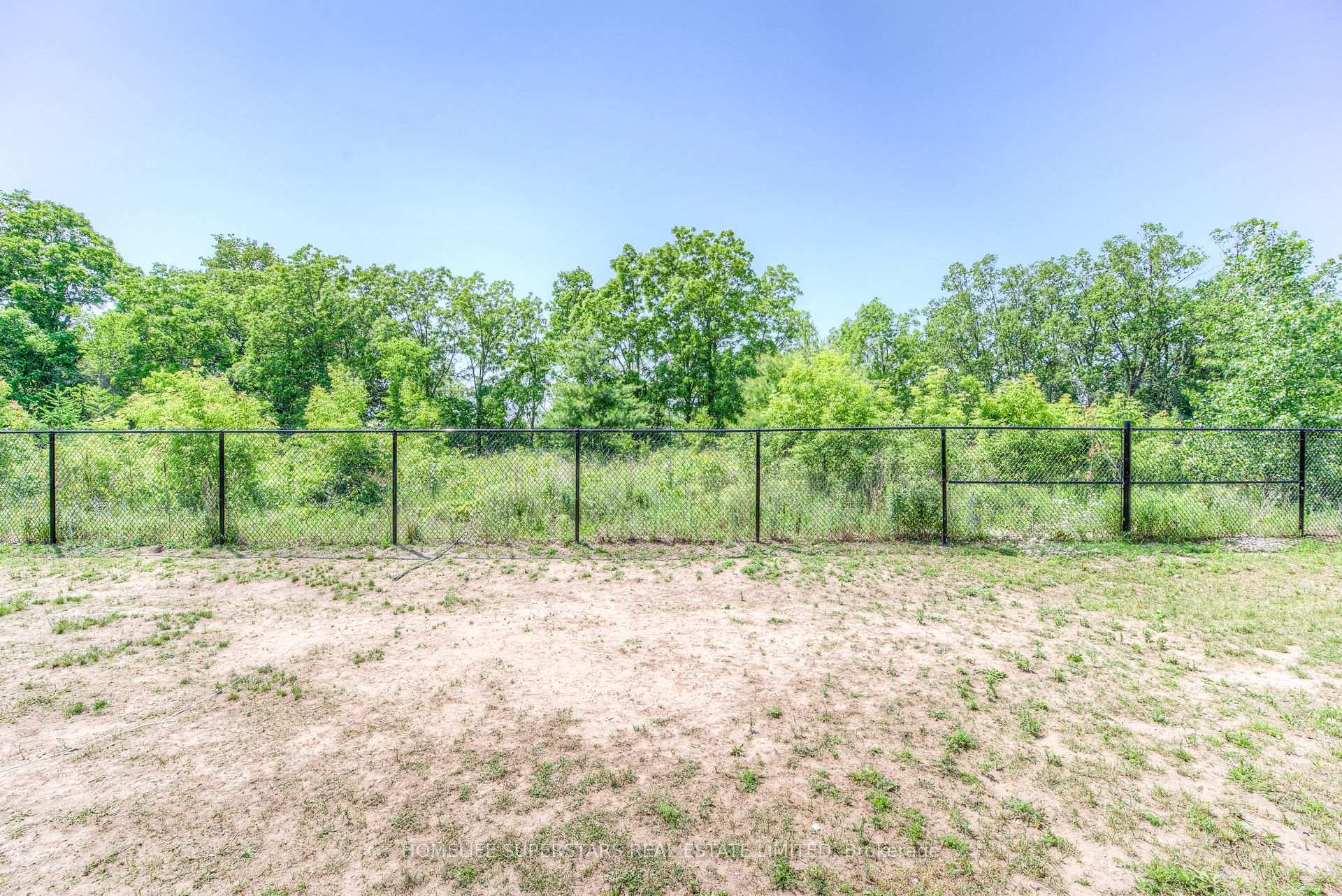 Photo 33 of Unit 13, 570 Linden Drive, Cambridge, Preston Heights — HOMEH