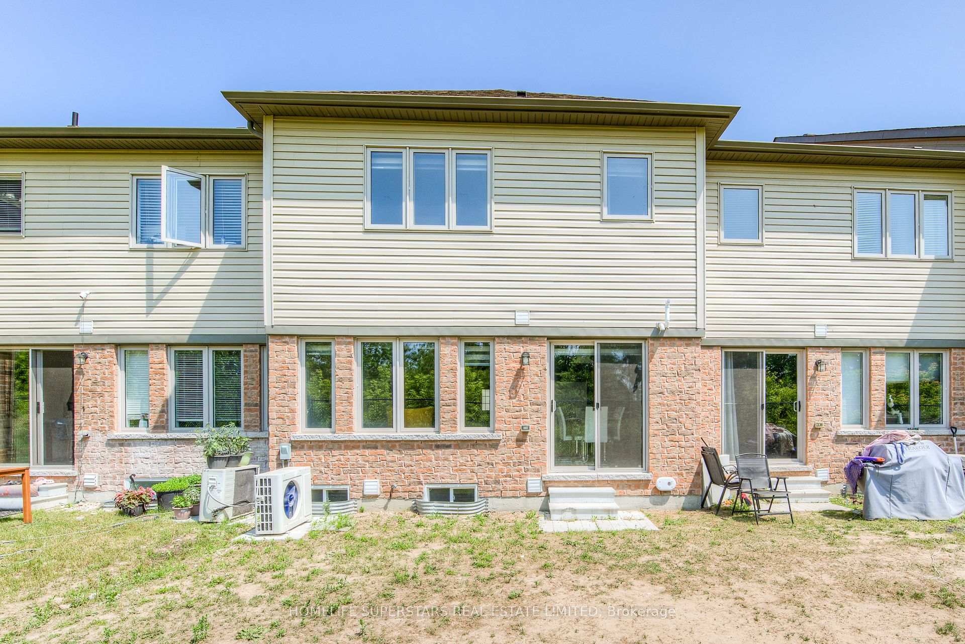 Photo 34 of Unit 13, 570 Linden Drive, Cambridge, Preston Heights — HOMEH