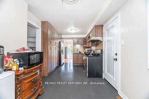 Photo 15 of 120 Leeward Drive, Brampton, Westgate — HOMEH