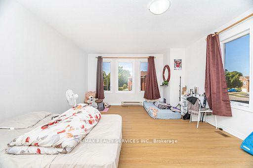 Photo 22 of 120 Leeward Drive, Brampton, Westgate — HOMEH