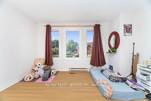 Photo 24 of 120 Leeward Drive, Brampton, Westgate — HOMEH