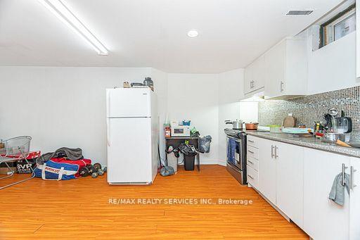 Photo 39 of 120 Leeward Drive, Brampton, Westgate — HOMEH