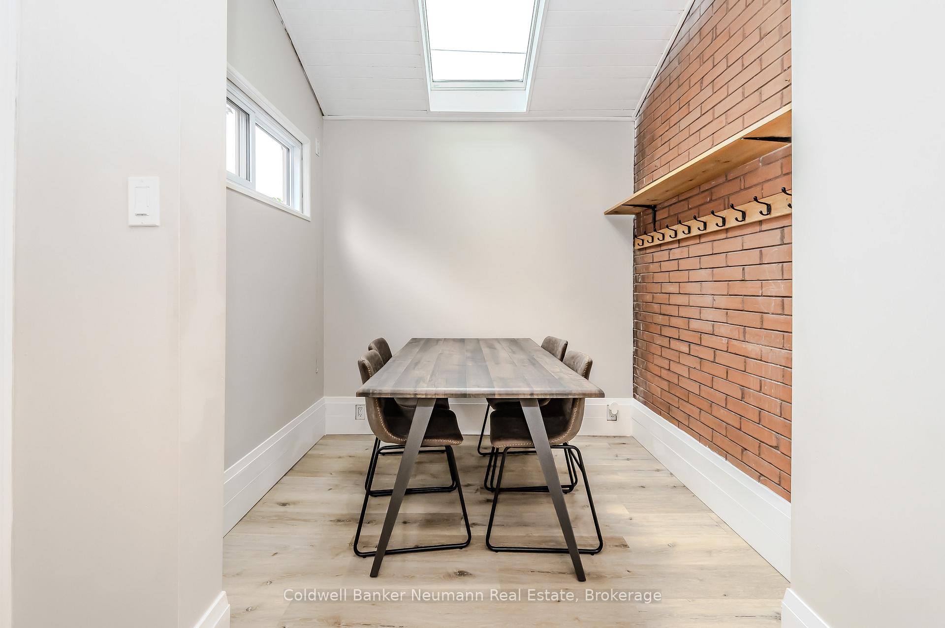 Photo 9 of 44 Roseview Avenue, Cambridge, Downtown Cambridge — HOMEH