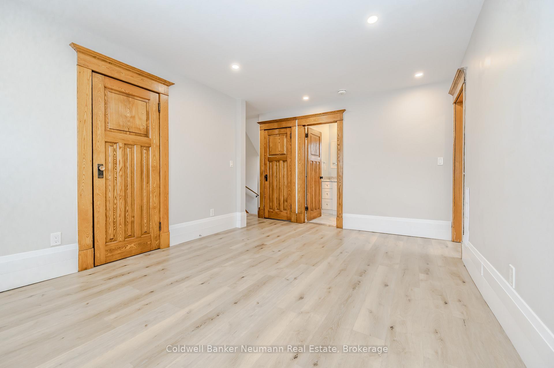 Photo 18 of 44 Roseview Avenue, Cambridge, Downtown Cambridge — HOMEH