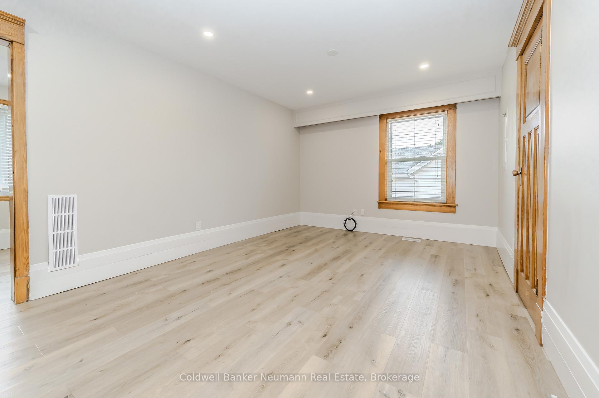 Photo 20 of 44 Roseview Avenue, Cambridge, Downtown Cambridge — HOMEH