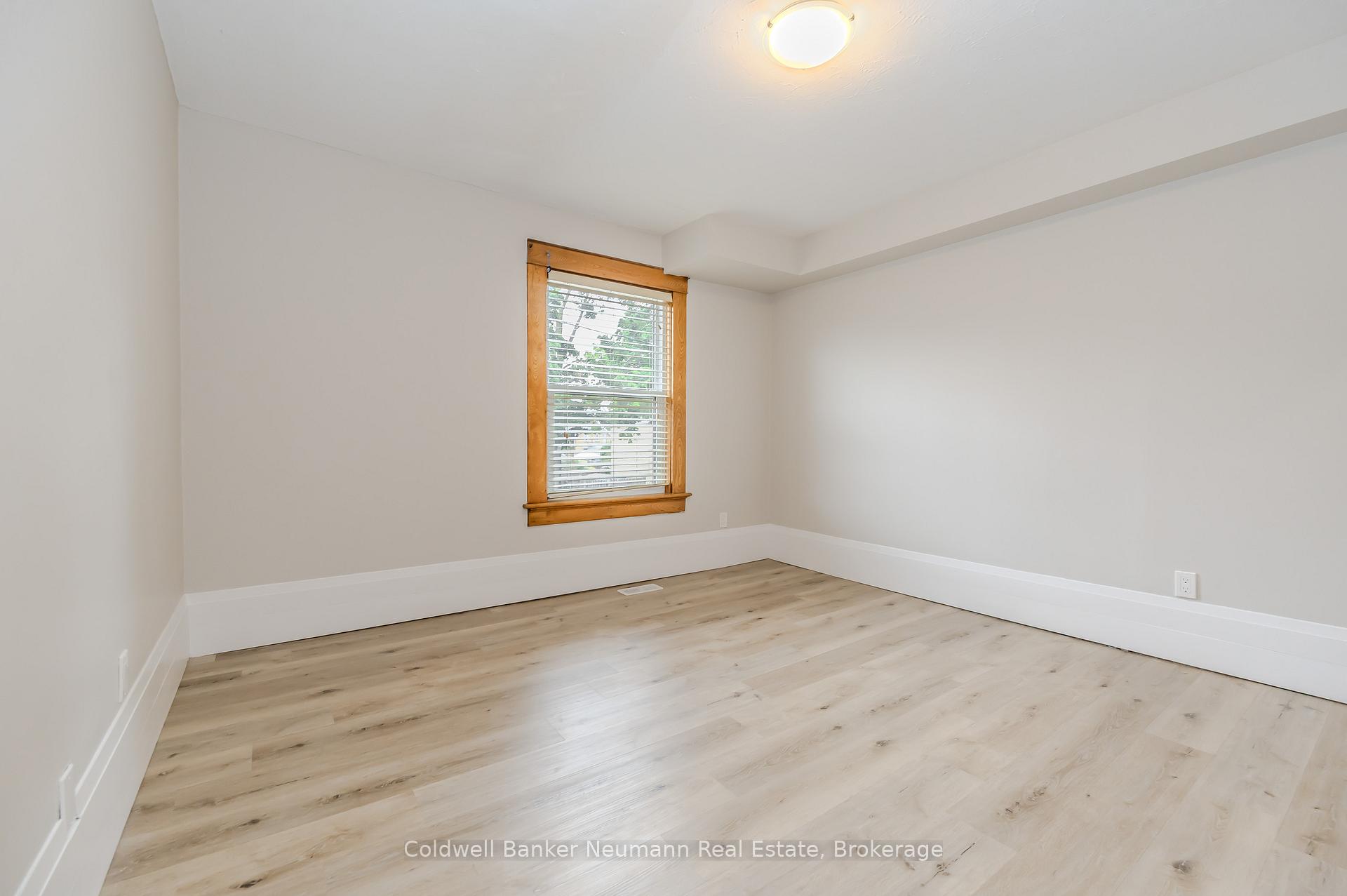 Photo 24 of 44 Roseview Avenue, Cambridge, Downtown Cambridge — HOMEH