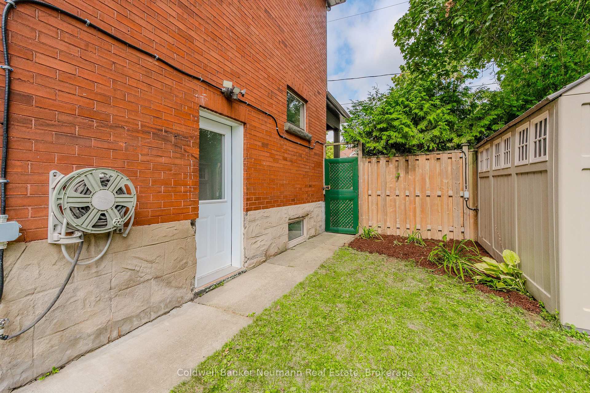 Photo 37 of 44 Roseview Avenue, Cambridge, Downtown Cambridge — HOMEH