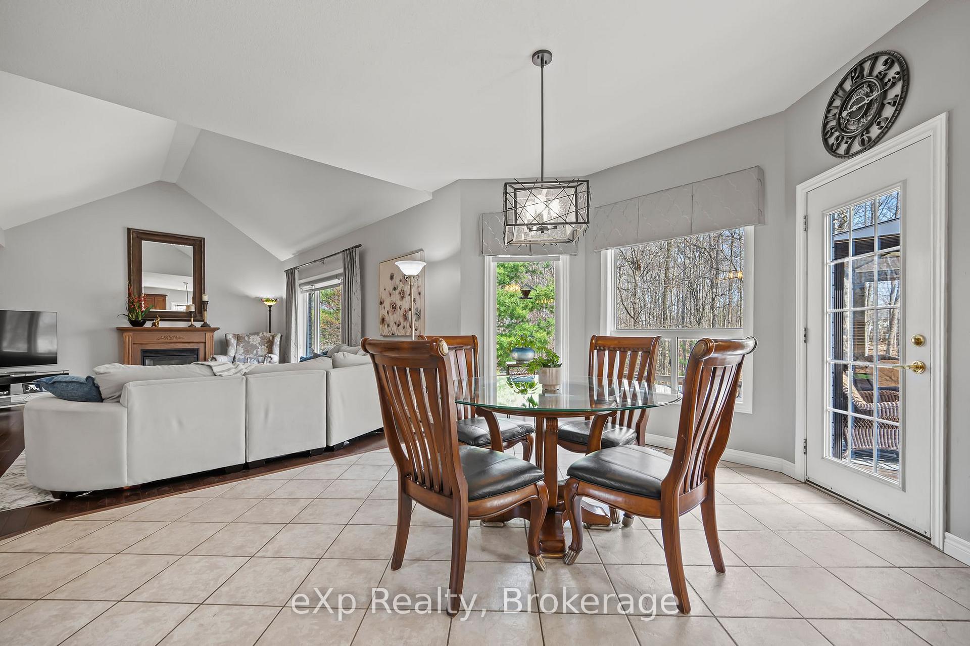Photo 18 of 45 McGarr Court, Guelph, Pineridge/Westminster Woods — HOMEH