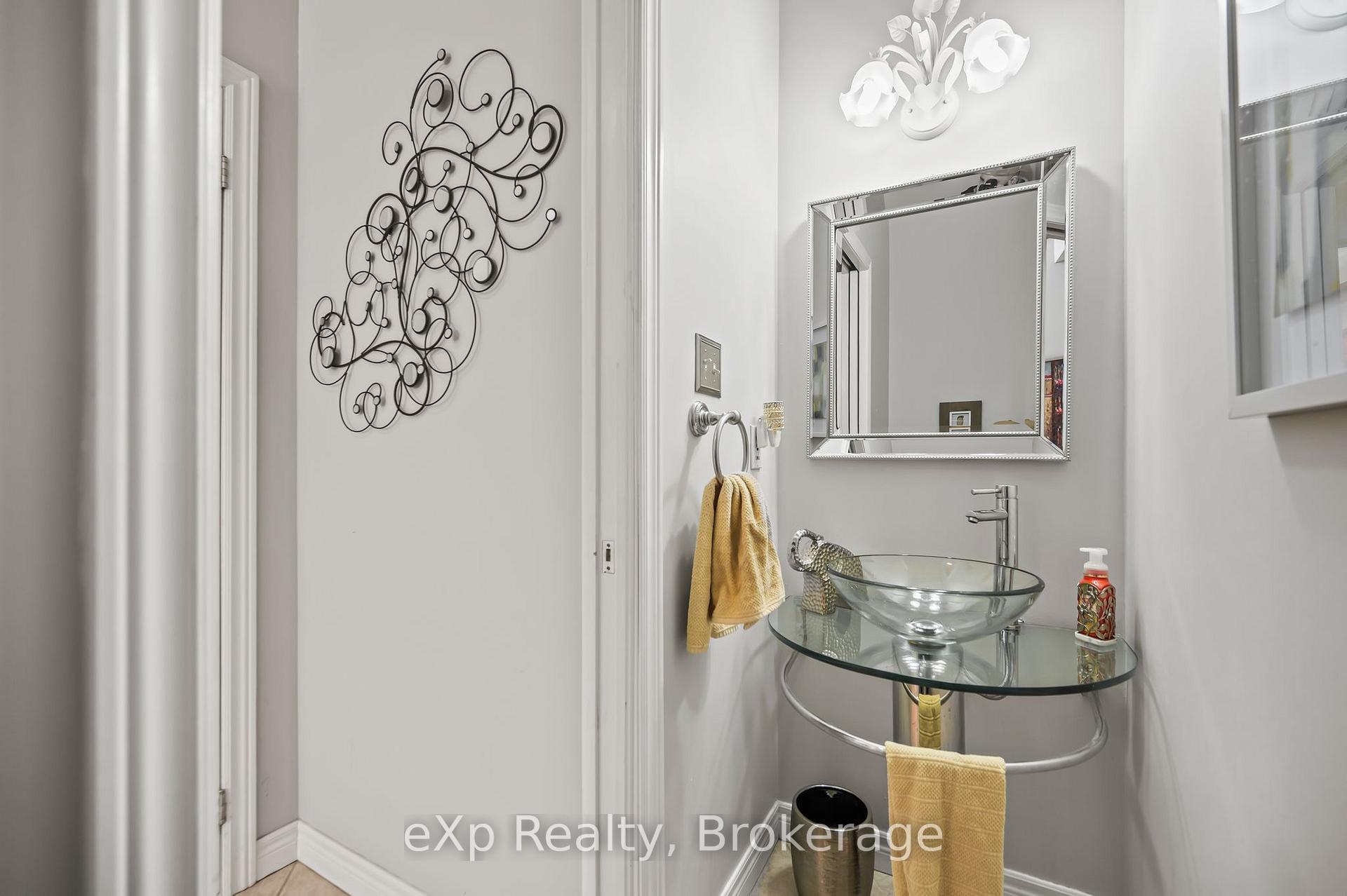 Photo 23 of 45 McGarr Court, Guelph, Pineridge/Westminster Woods — HOMEH