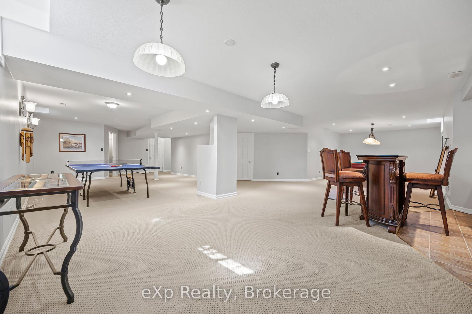 Photo 36 of 45 McGarr Court, Guelph, Pineridge/Westminster Woods — HOMEH