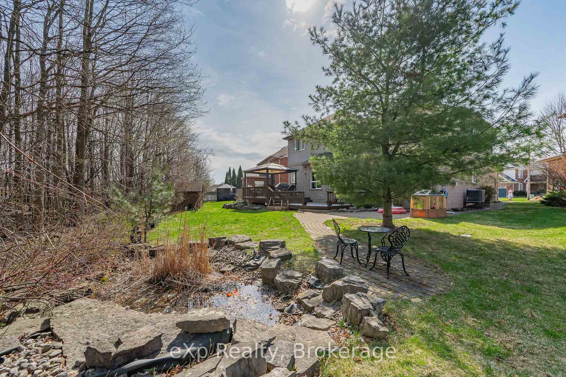 Photo 43 of 45 McGarr Court, Guelph, Pineridge/Westminster Woods — HOMEH