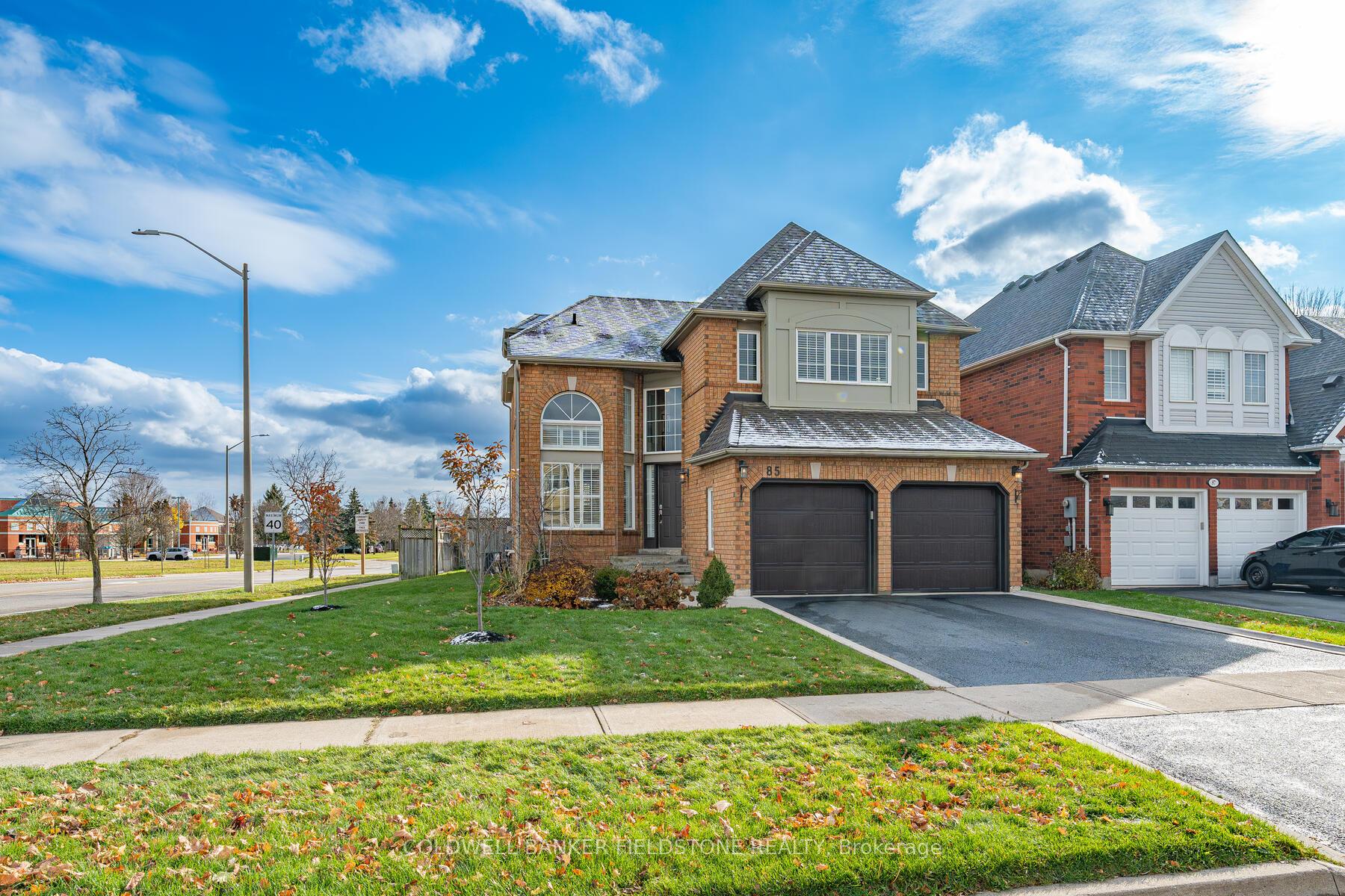 Photo 2 of 85 Eaton Street, Halton Hills, Georgetown — HOMEH