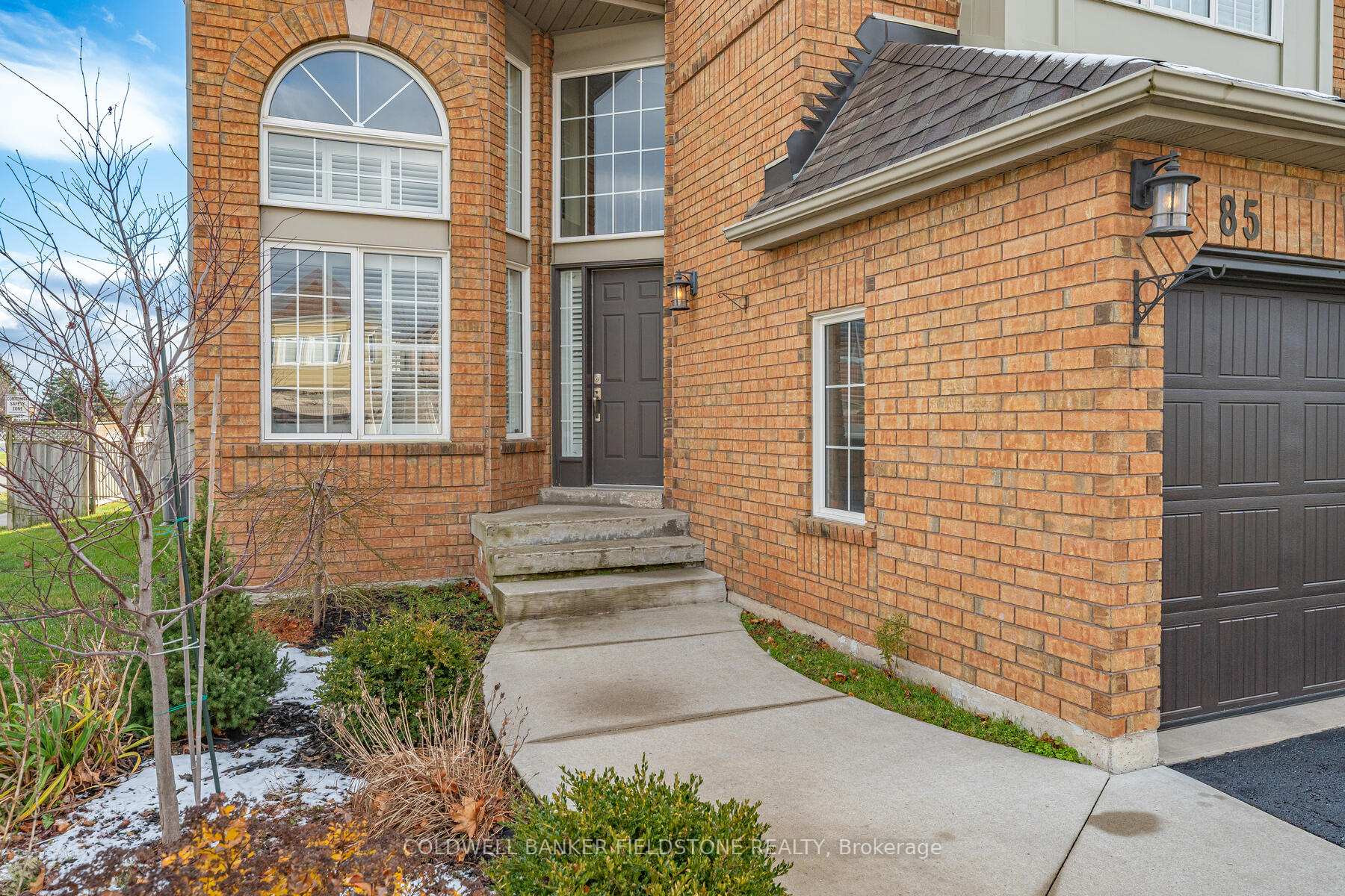 Photo 3 of 85 Eaton Street, Halton Hills, Georgetown — HOMEH