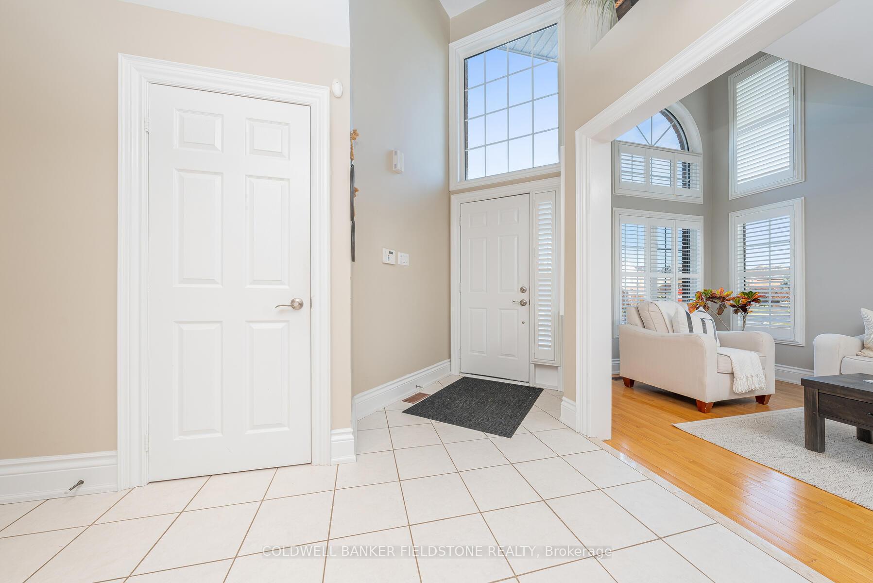 Photo 4 of 85 Eaton Street, Halton Hills, Georgetown — HOMEH