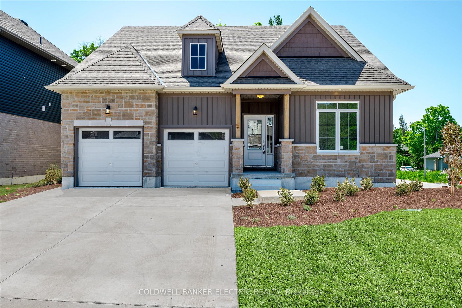 Front of 3 Hillcroft Way