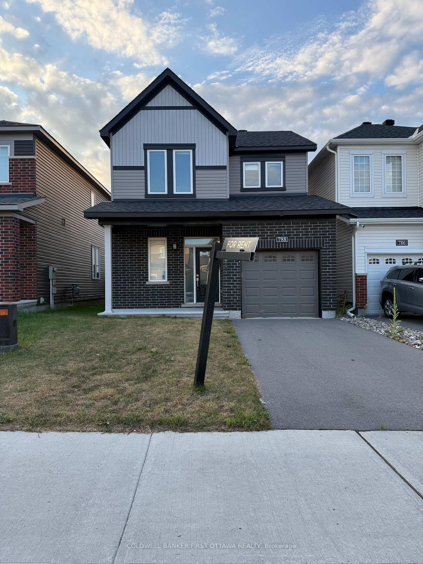 Photo 1 of 788 Cappamore Drive, Ottawa, Barrhaven - Half Moon Bay — HOMEH