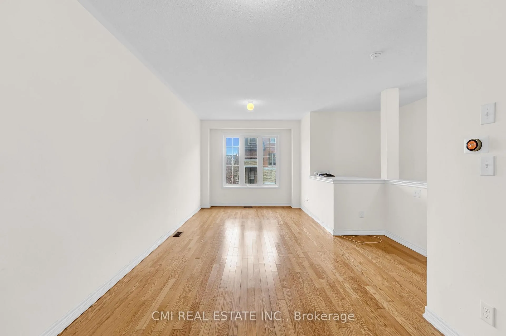Photo 4 of 39 Sea Drifter Crescent, Brampton, Bram East — HOMEH