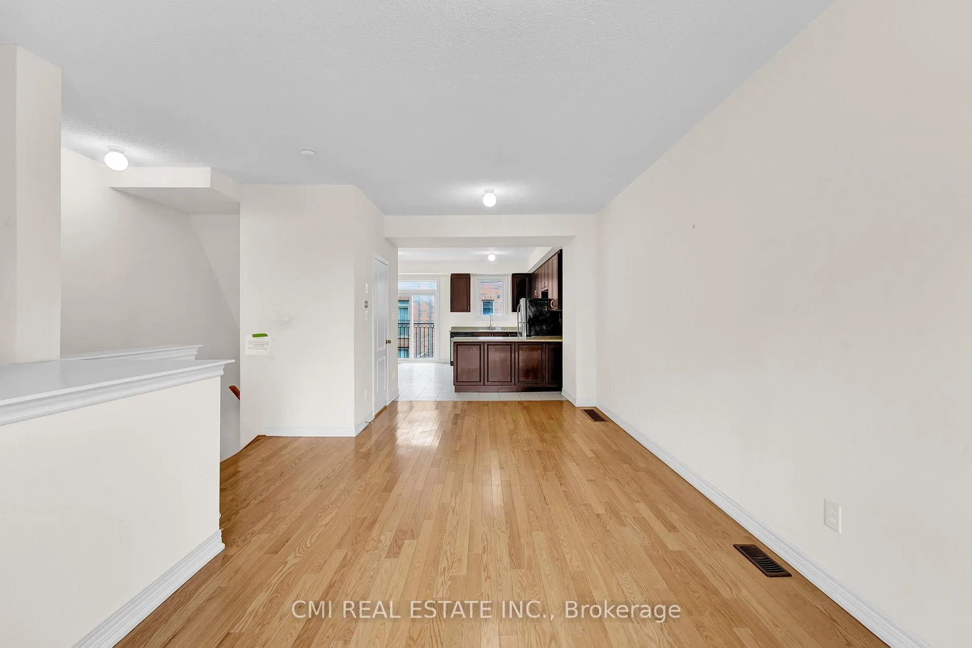 Photo 8 of 39 Sea Drifter Crescent, Brampton, Bram East — HOMEH