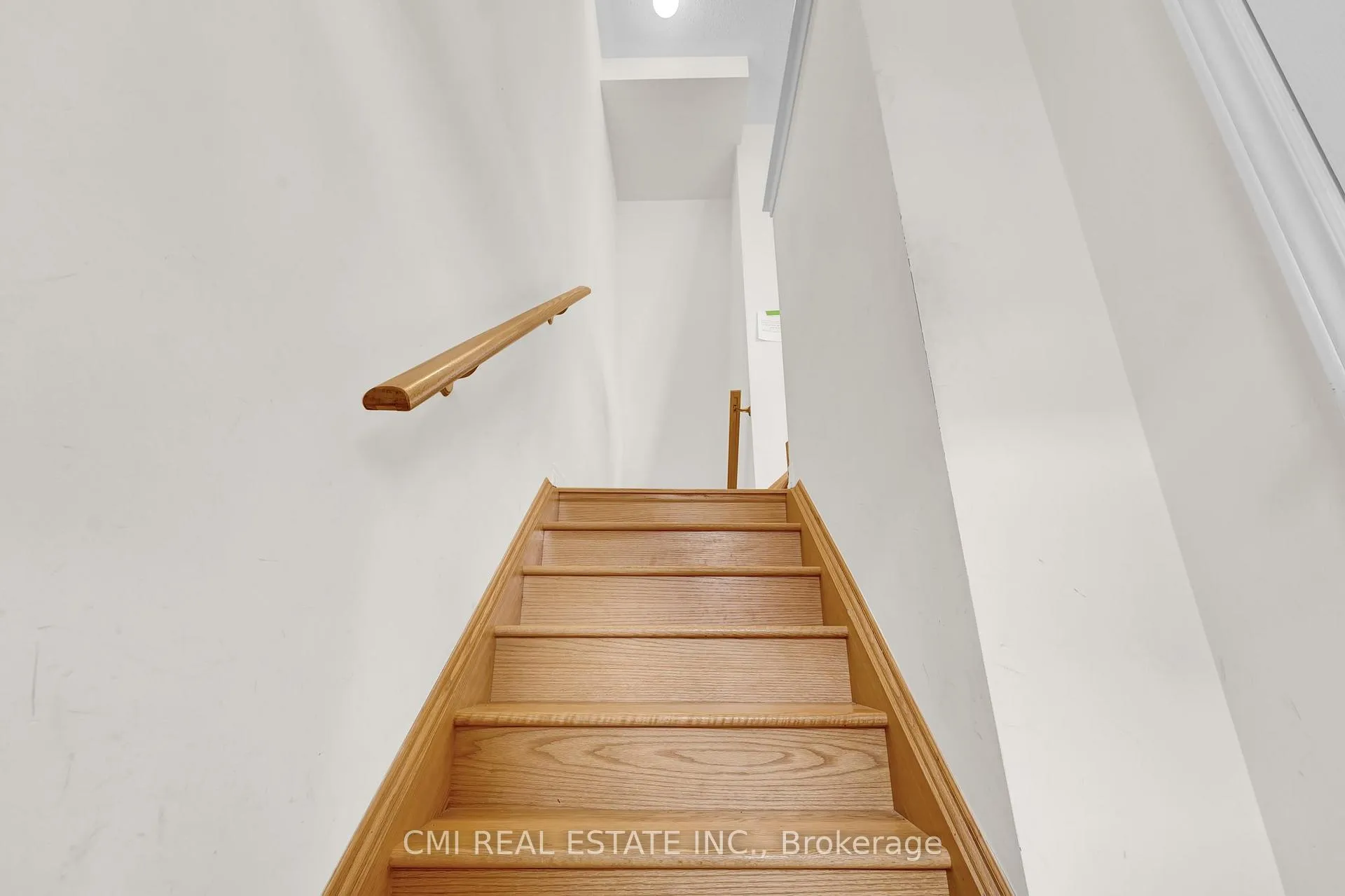Photo 12 of 39 Sea Drifter Crescent, Brampton, Bram East — HOMEH