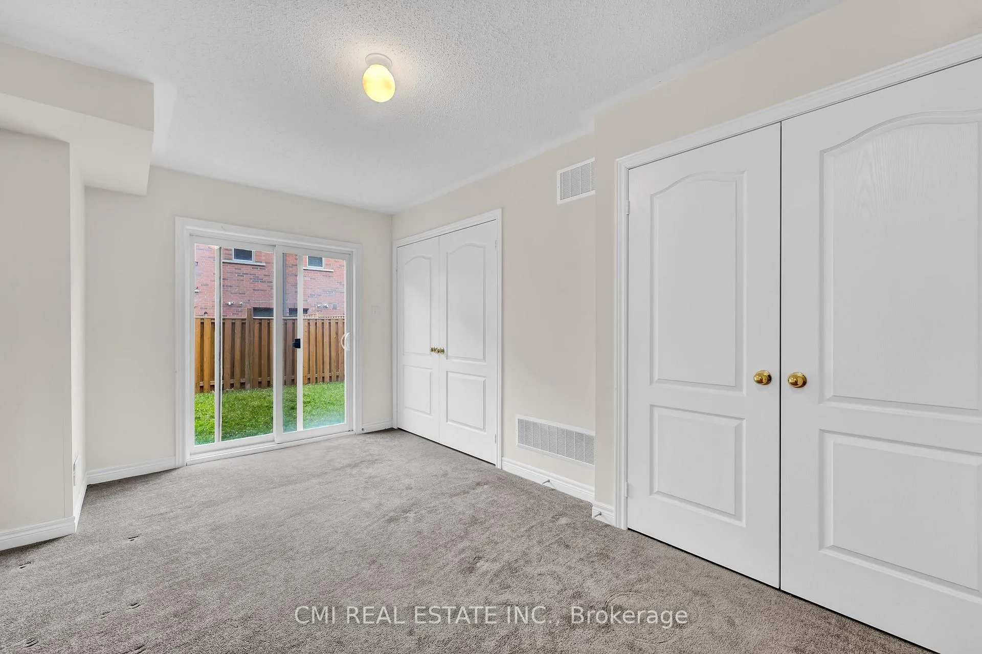 Photo 17 of 39 Sea Drifter Crescent, Brampton, Bram East — HOMEH