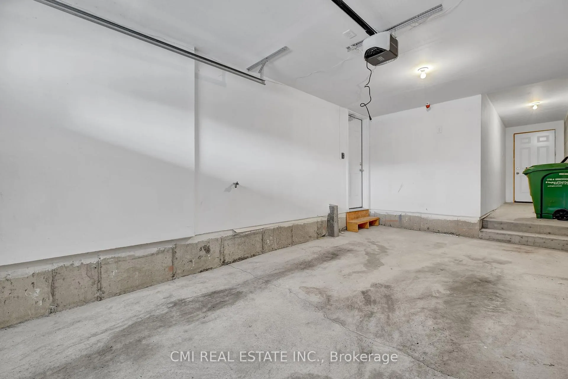Photo 20 of 39 Sea Drifter Crescent, Brampton, Bram East — HOMEH
