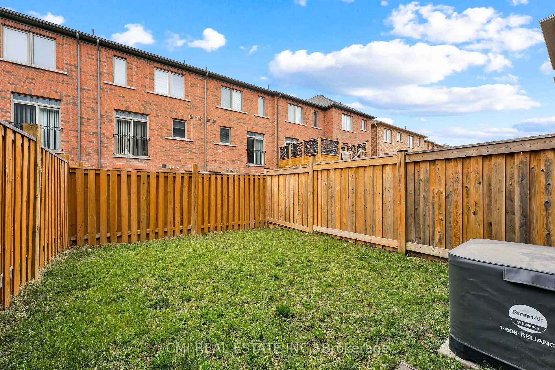 Photo 21 of 39 Sea Drifter Crescent, Brampton, Bram East — HOMEH