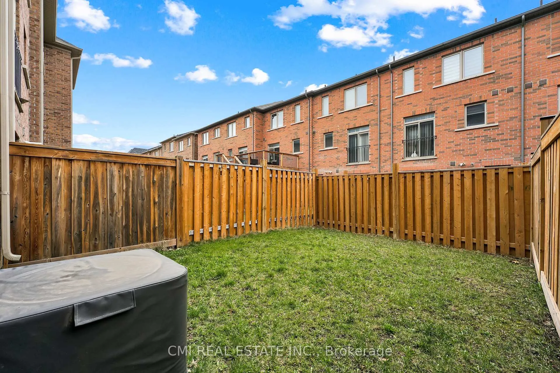Photo 23 of 39 Sea Drifter Crescent, Brampton, Bram East — HOMEH