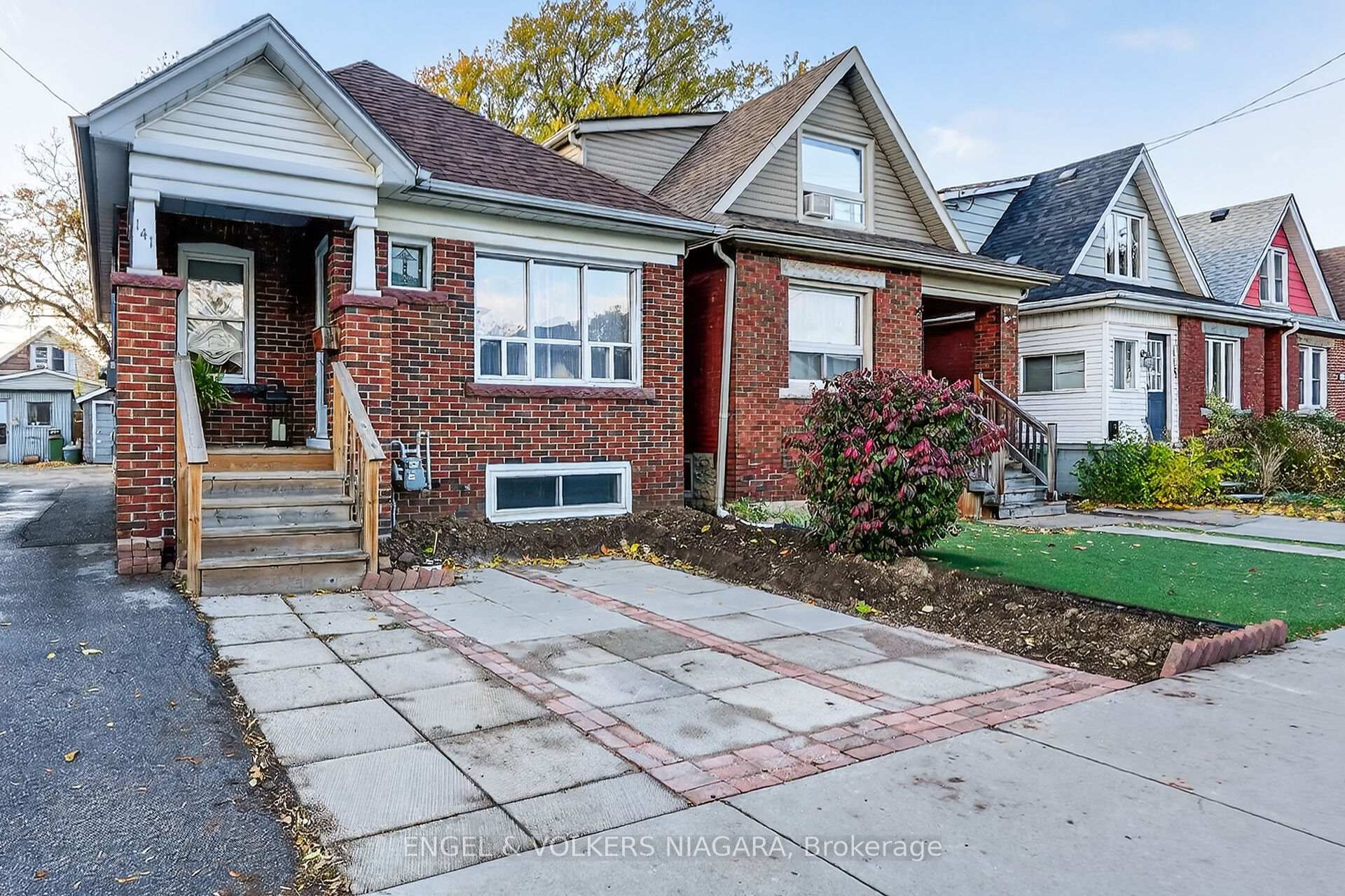Photo 1 of 141 Cope Street, Hamilton, Homeside — HOMEH