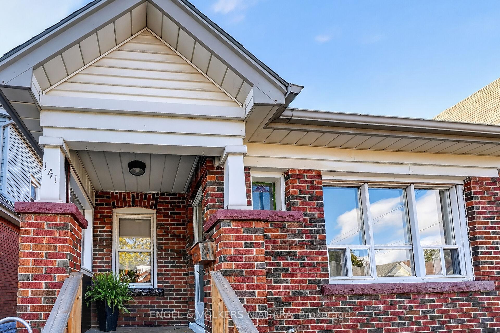 Photo 4 of 141 Cope Street, Hamilton, Homeside — HOMEH