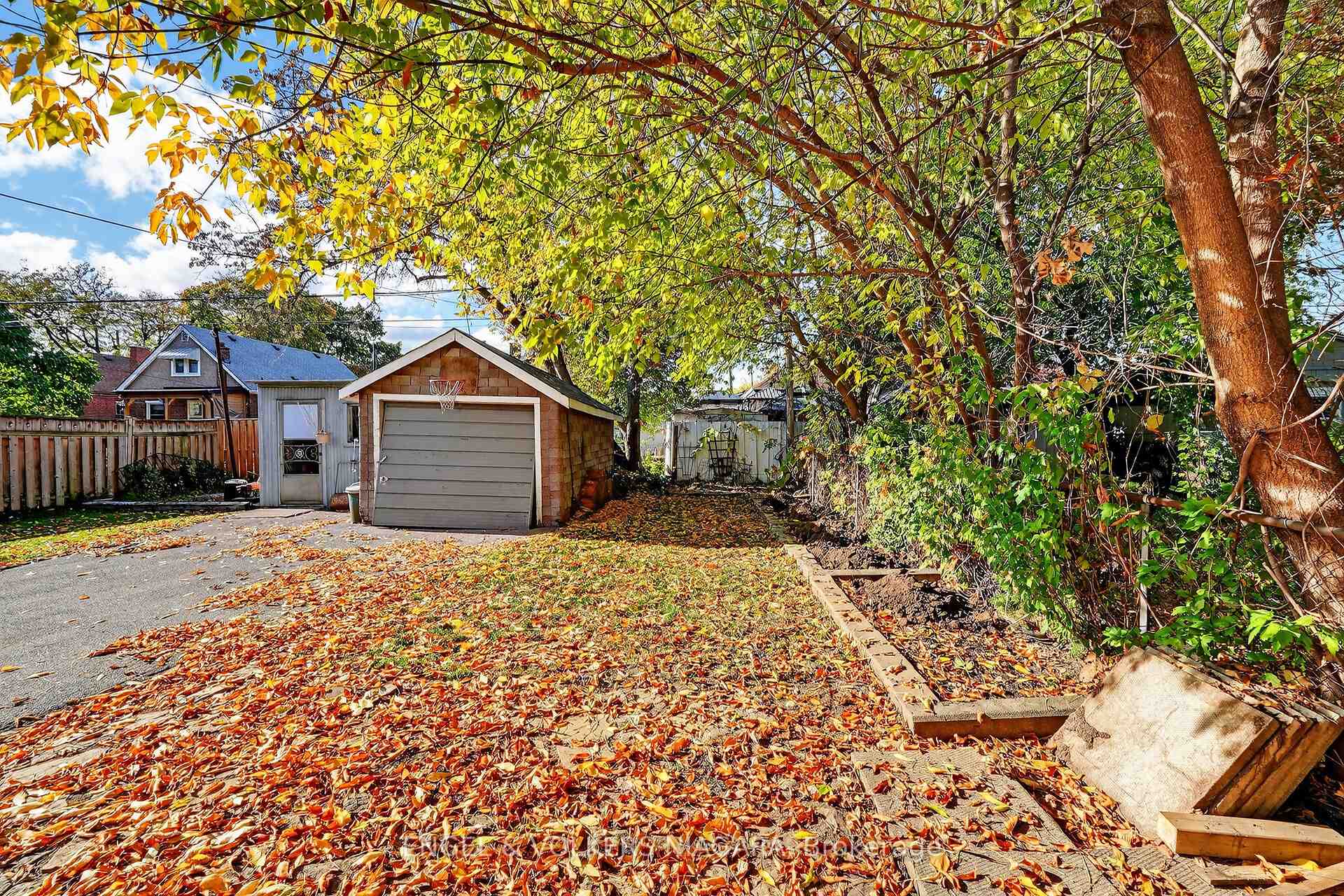 Photo 33 of 141 Cope Street, Hamilton, Homeside — HOMEH