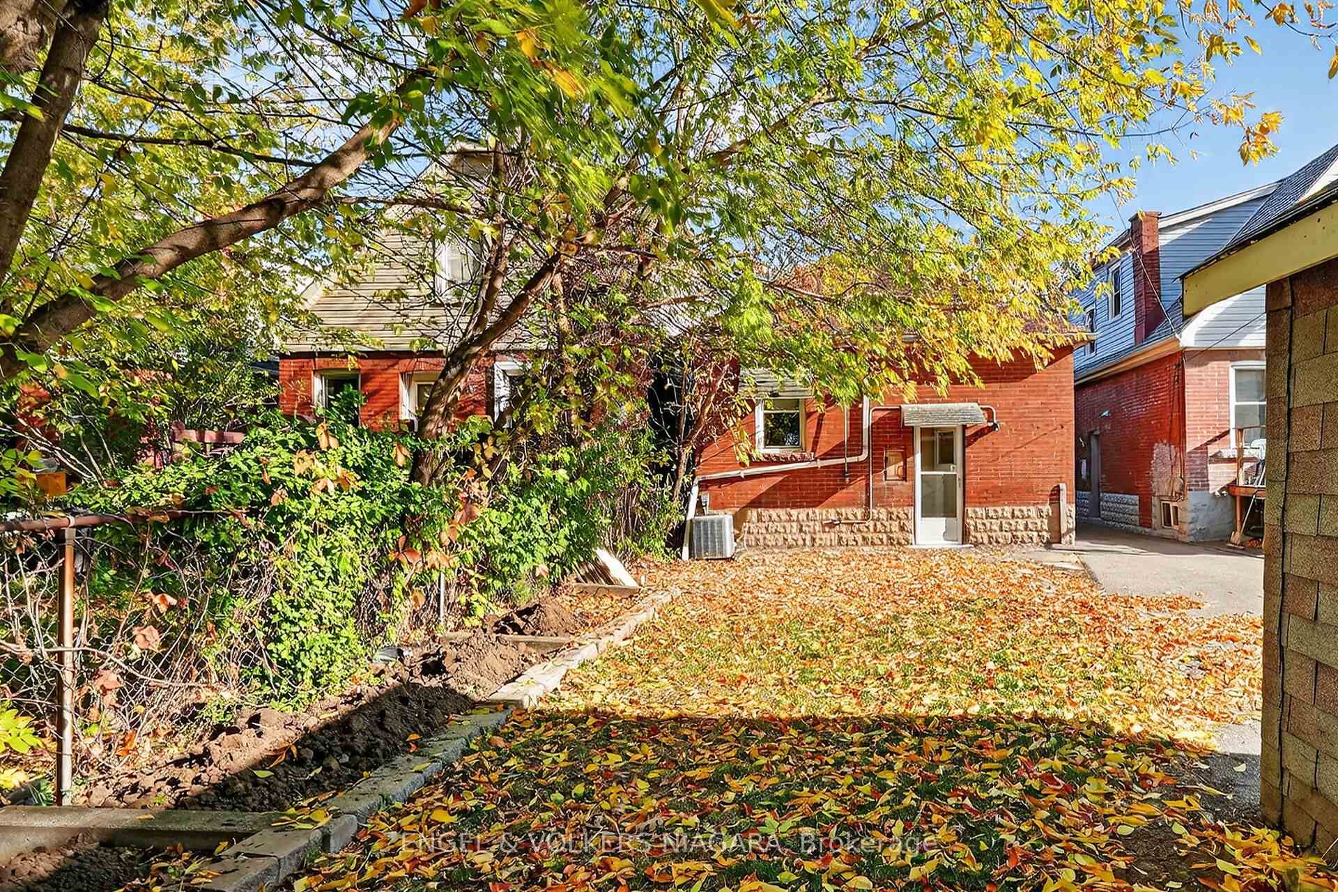 Photo 34 of 141 Cope Street, Hamilton, Homeside — HOMEH
