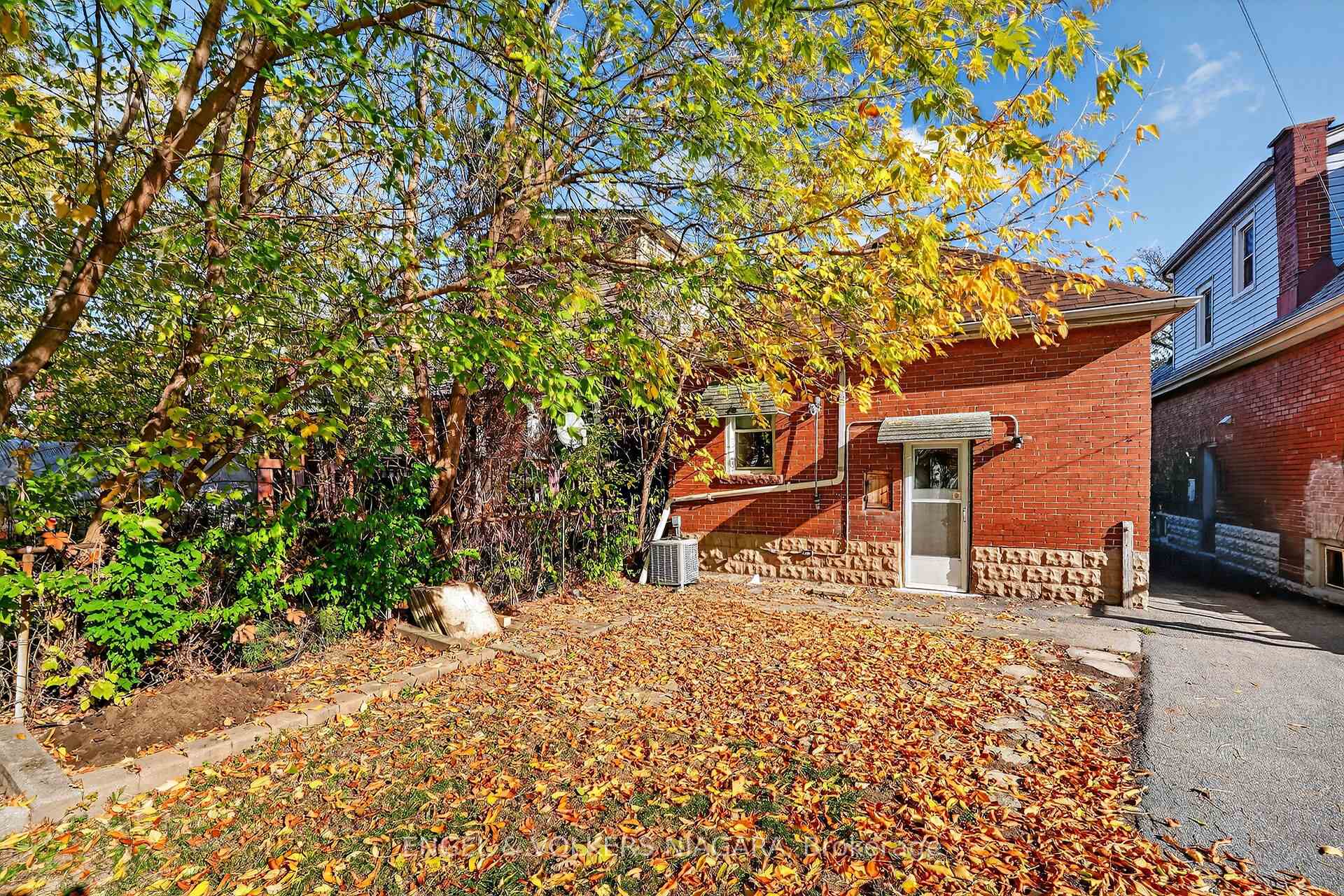 Photo 35 of 141 Cope Street, Hamilton, Homeside — HOMEH