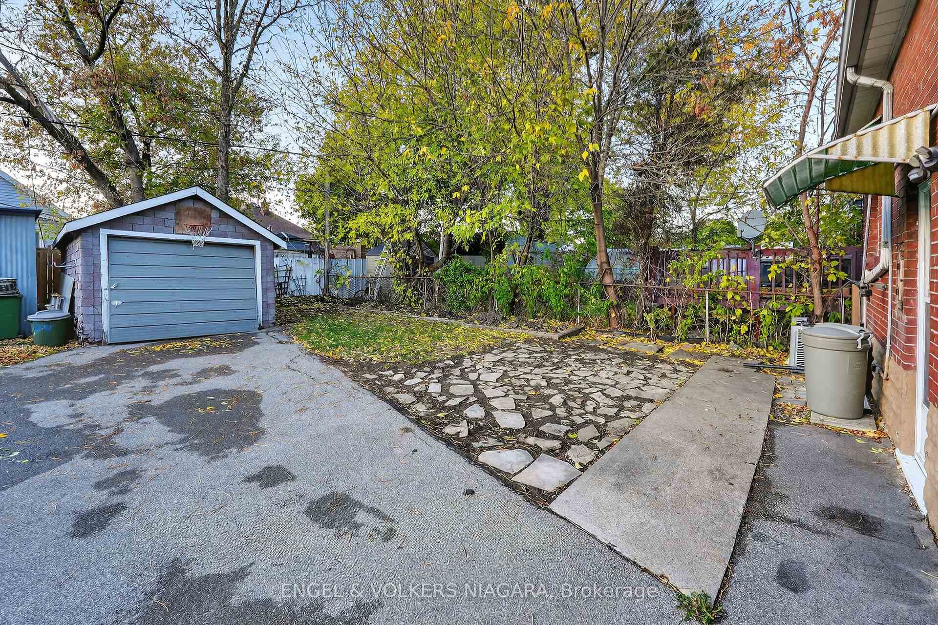 Photo 36 of 141 Cope Street, Hamilton, Homeside — HOMEH