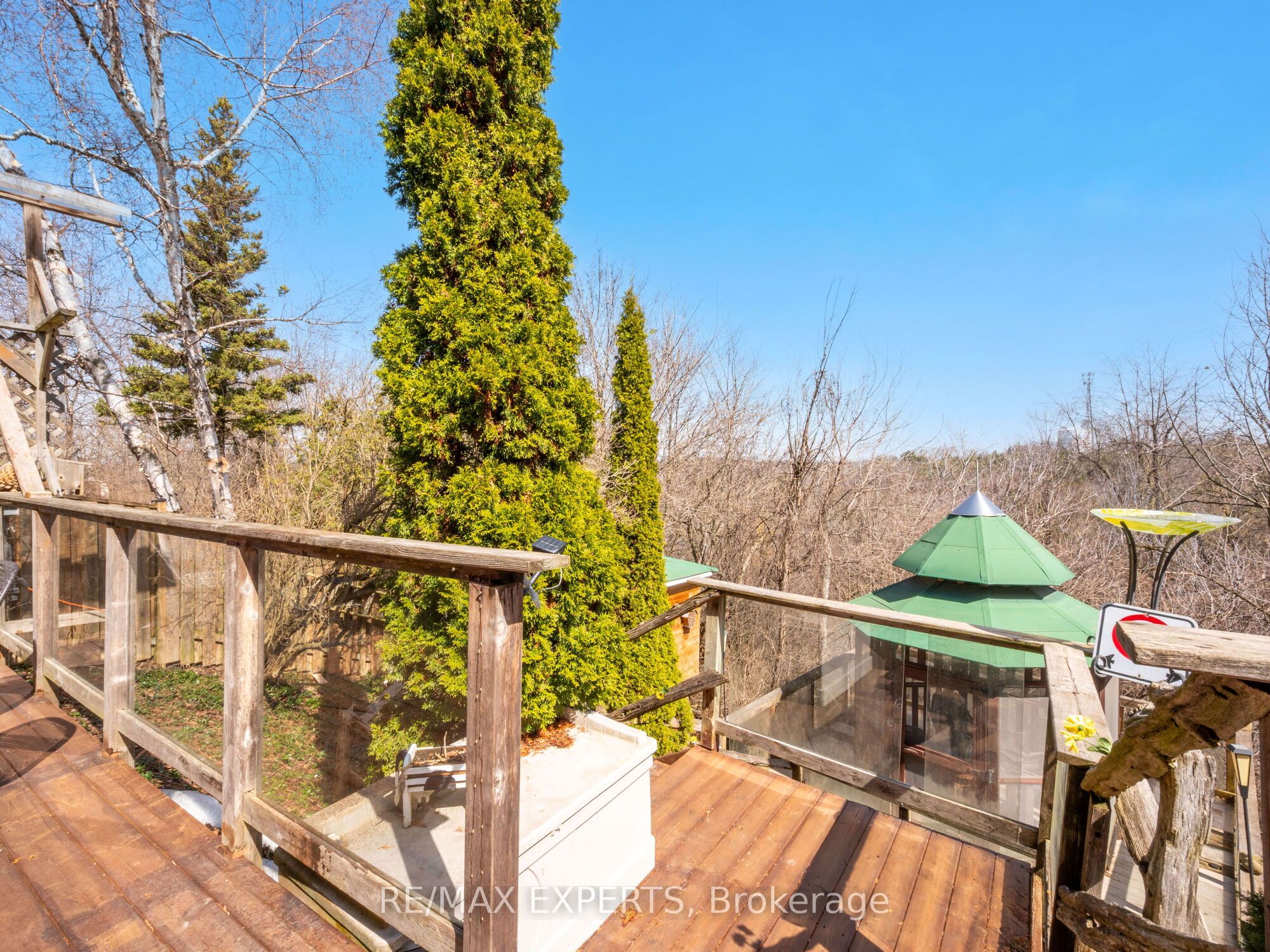 Photo 40 of 215 Ridge Road, Caledon, Bolton West — HOMEH